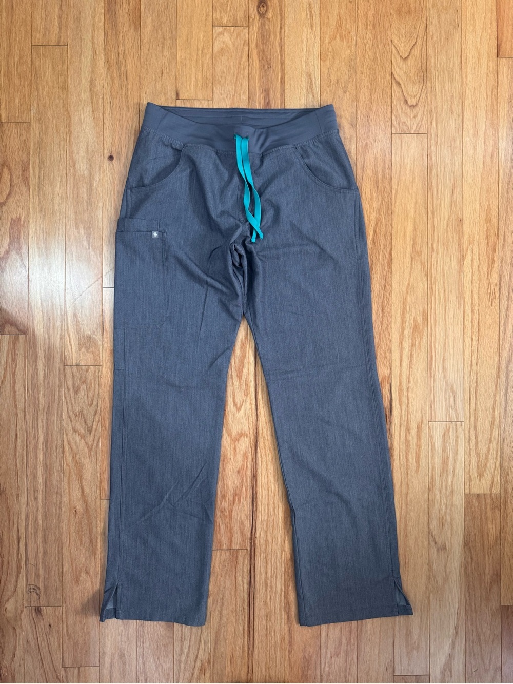 FIGS Kade Straight Leg Scrub Pants Graphite Gray Women's Medium Tall M/T